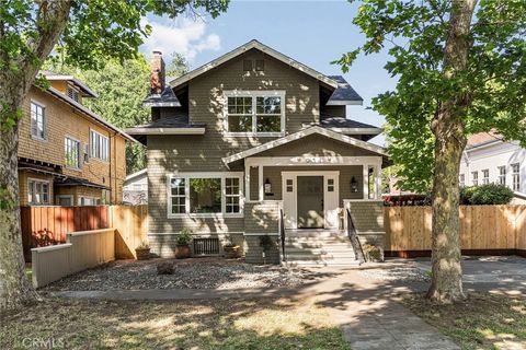 Photo of 934 Esplanade, Chico, CA 95926 (MLS # SN26109251)