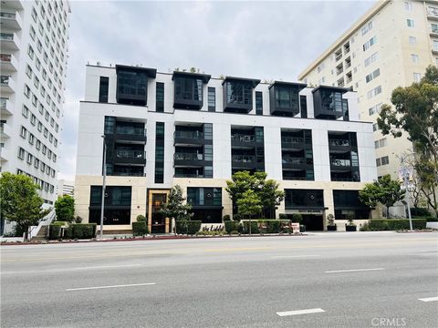Photo of 10777 Wilshire Boulevard #606, Los Angeles, CA 90024 (MLS # WS26038847)