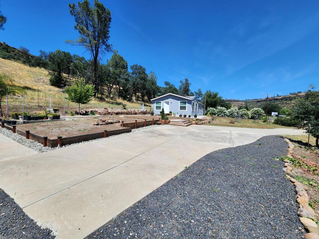 1141 Honey Run Road
