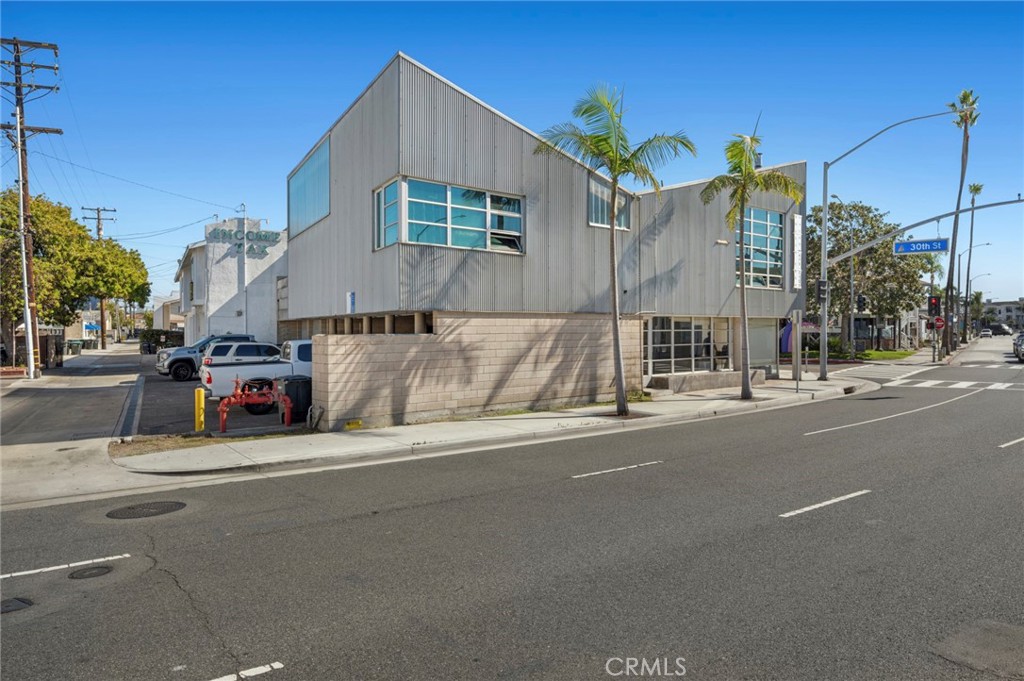 3000 Newport Boulevard