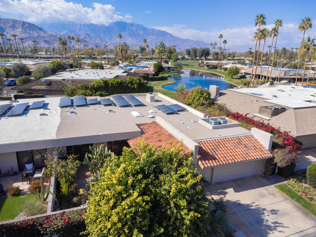 The Springs C.C. - Residential