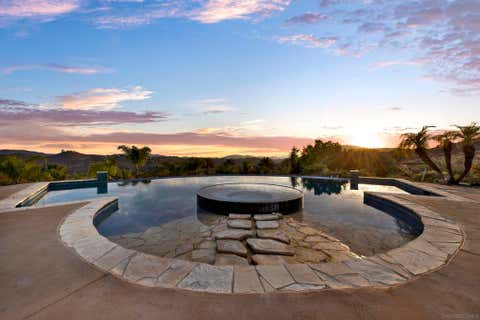 Photo of 14425 Cheyenne Trl TRL, Poway, CA 92064 (MLS # 260015363SD)
