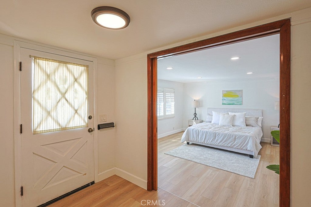 1641 W Buena Vista