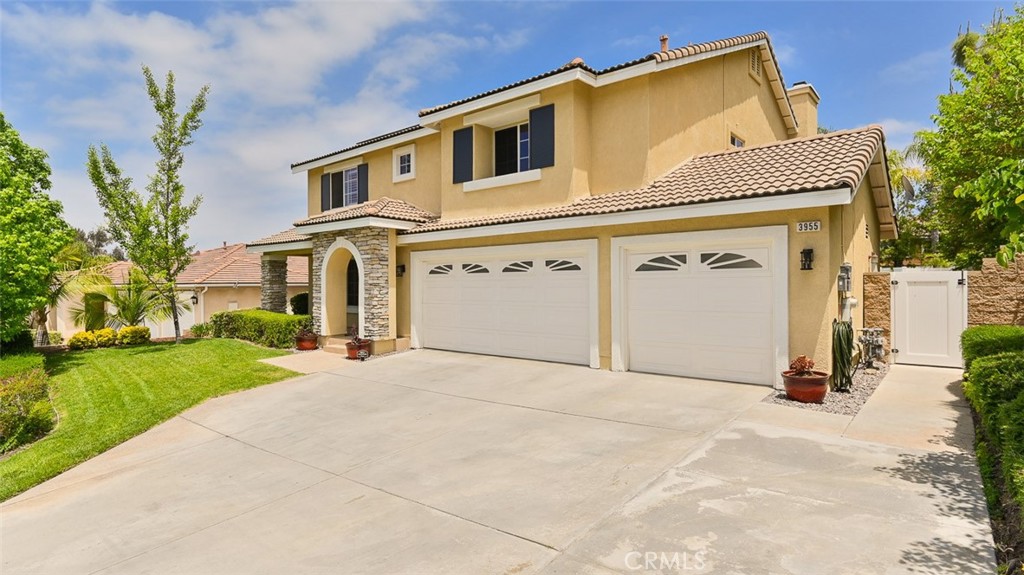 3955 Belfry Circle