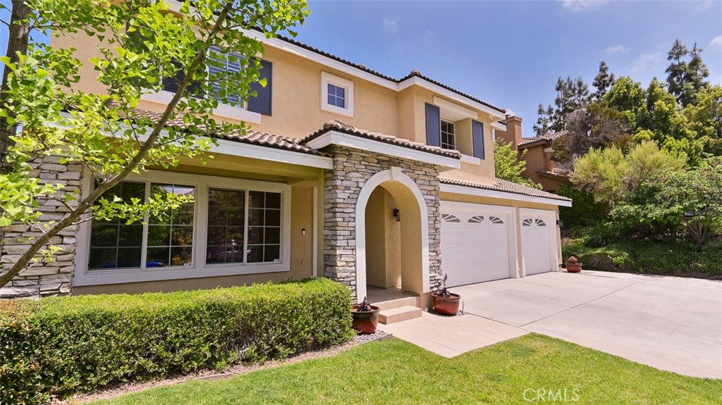 3955 Belfry Circle