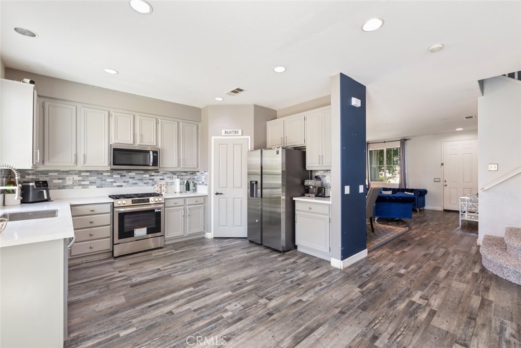 28843 Glencoe