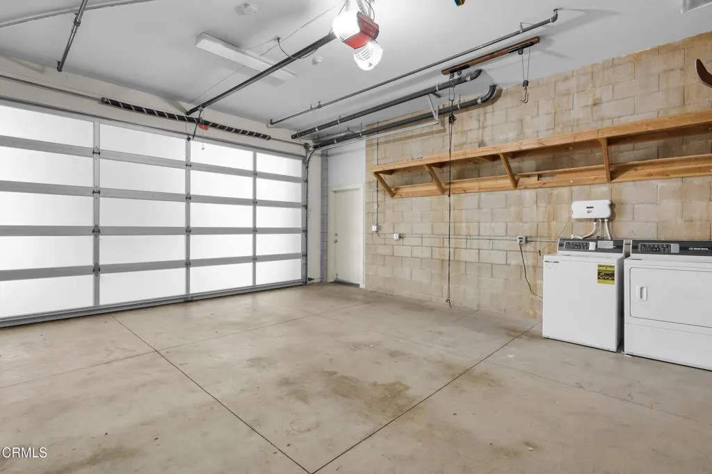 Sierra Madre, California 91024, United States, 1 Bedroom Bedrooms, ,2 BathroomsBathrooms,Residential,Active,157013