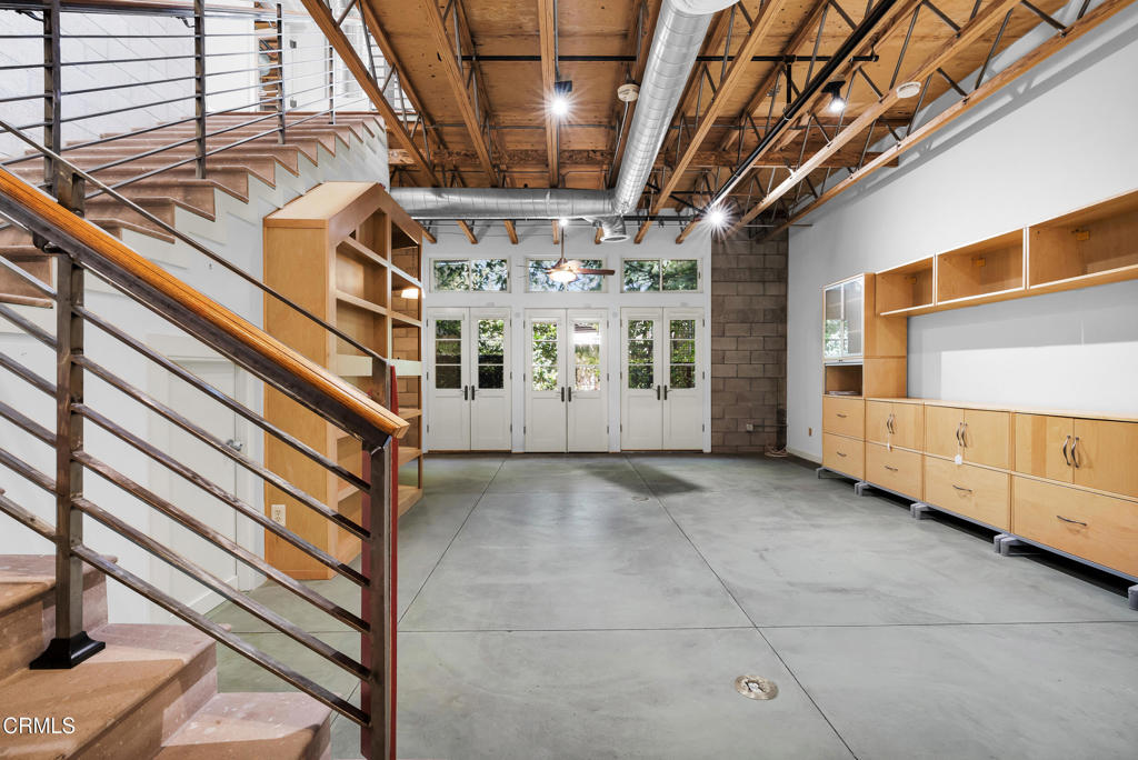 68 E Montecito Avenue