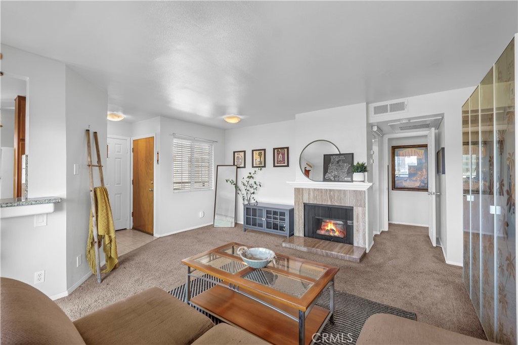 535 W 4th 312
