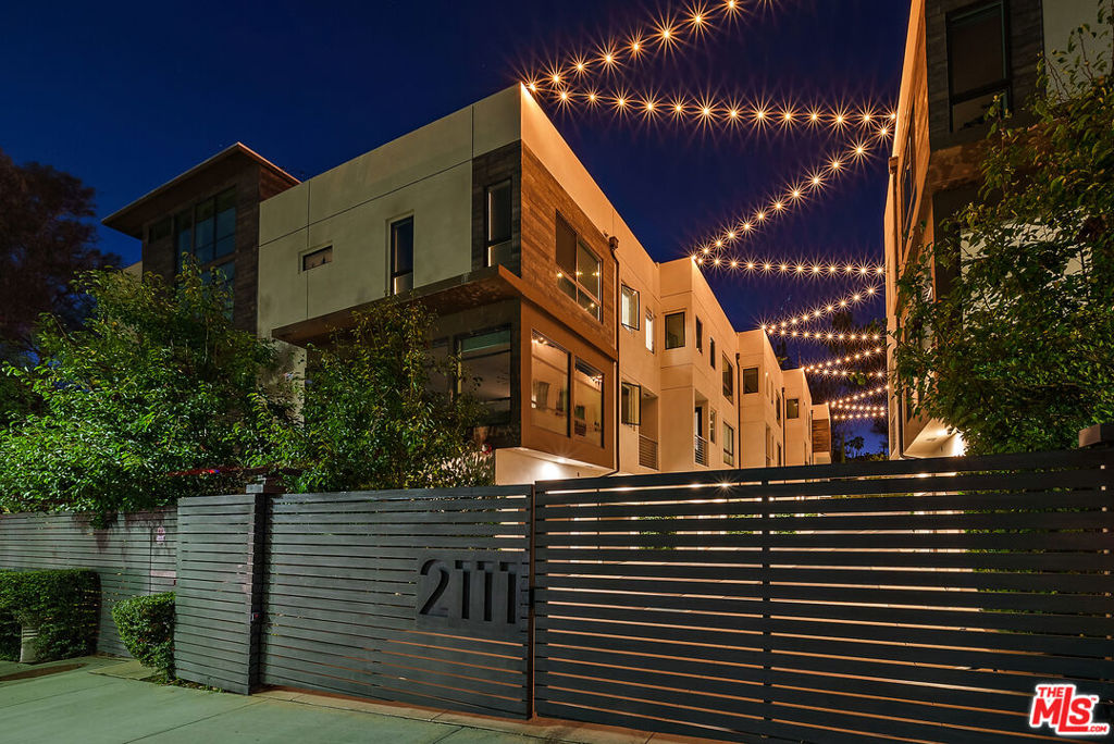 Properties 1 2111 N Cahuenga Boulevard 1