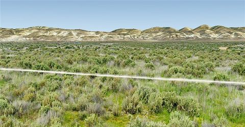 Tiny photo for 16440 Copenhagen Road, Santa Margarita, CA 93453 (MLS # PI26011038)