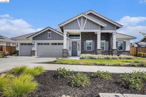 Photo of 5010 Neroly Rd, Oakley, CA 94561 (MLS # 41126226)