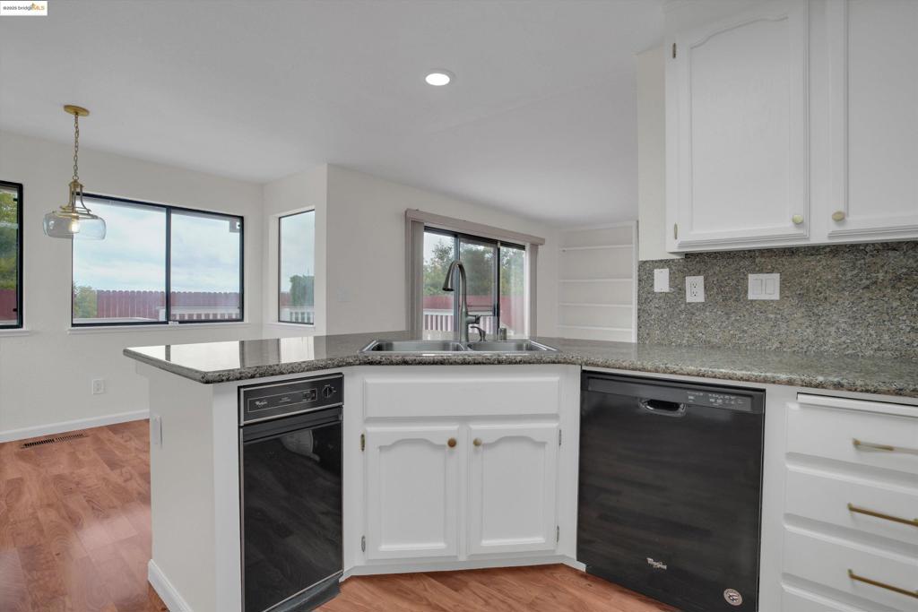 GLEN COVE - Residential