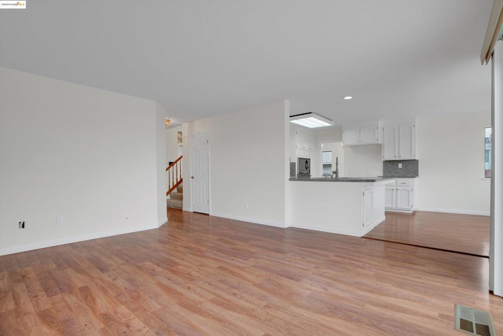 GLEN COVE - Residential
