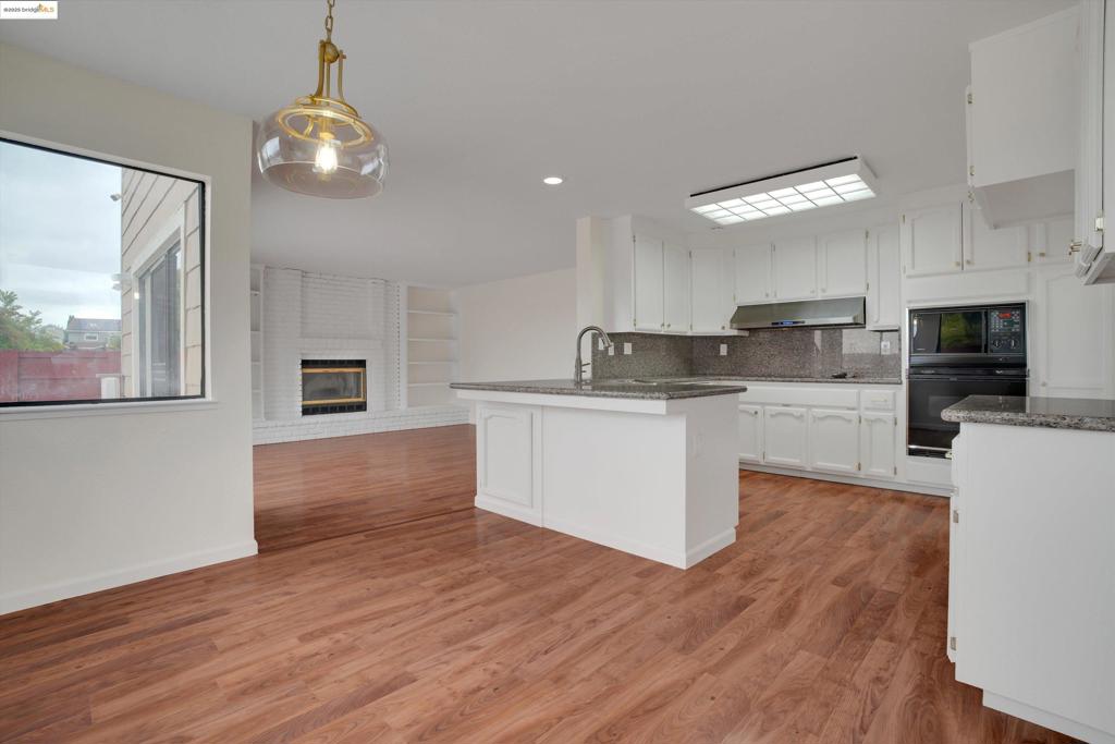 GLEN COVE - Residential