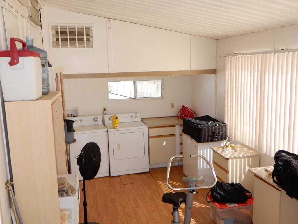 Tri Palm Estates - Manufactured In Park