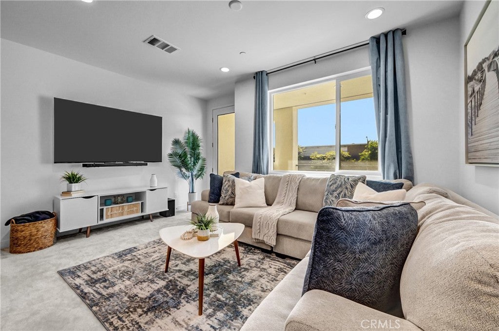 5092 Long Beach