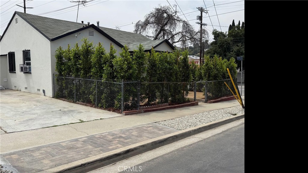 Properties 4 6100 Strickland Avenue