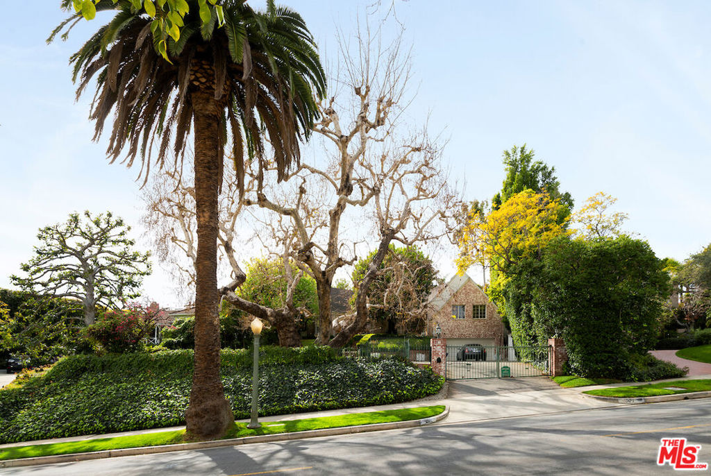 601 Woodruff Avenue