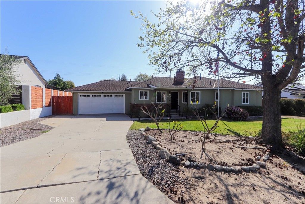 Photo of 3306 Twilight Dr, Fullerton, CA 92835 (MLS # DW26053183)