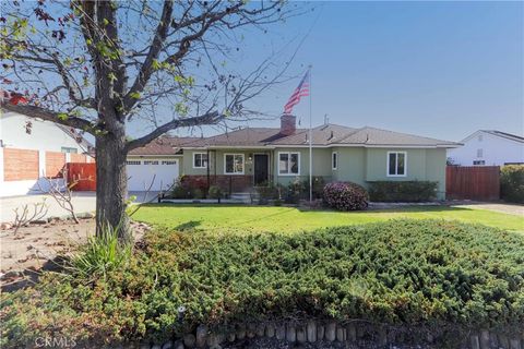 Photo of 3306 Twilight Dr, Fullerton, CA 92835 (MLS # DW26053183)