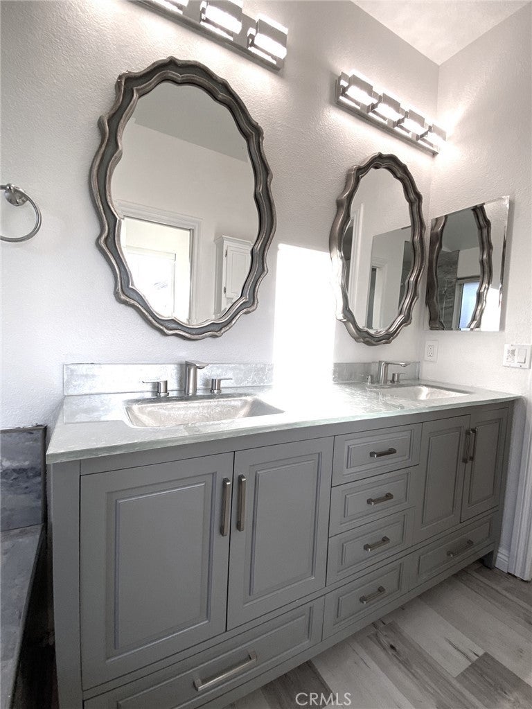 14 Rainbow Lk 3, Irvine CA 92614 - Photo 25