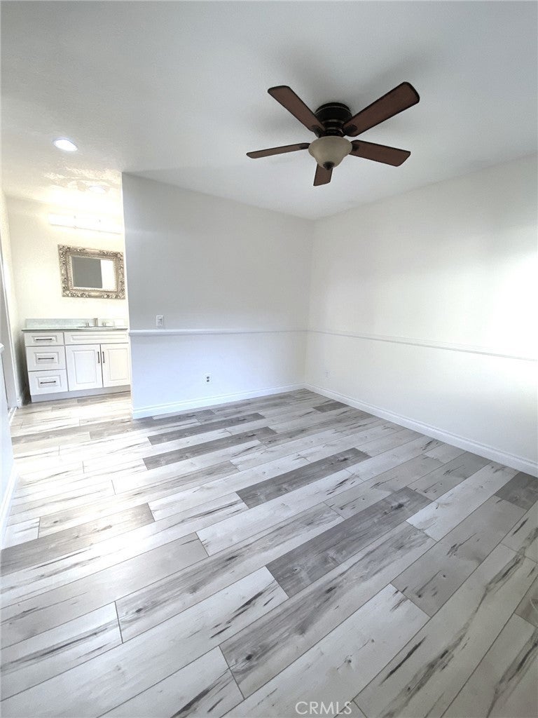 14 Rainbow Lk 3, Irvine CA 92614 - Photo 30