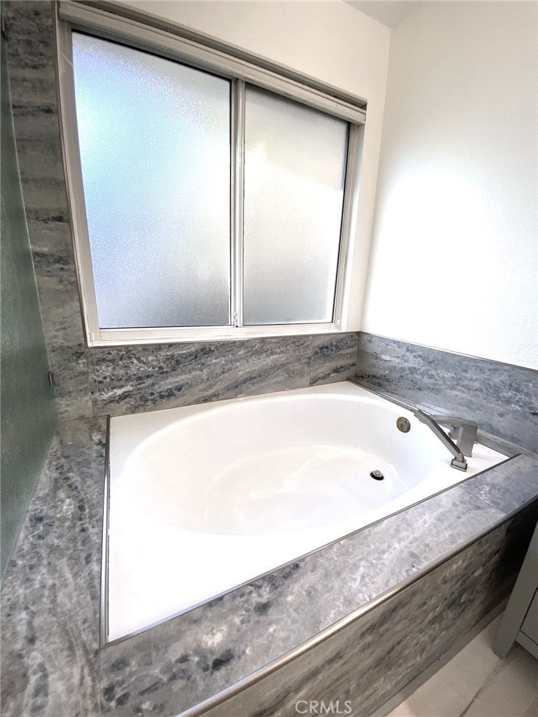14 Rainbow Lk 3, Irvine CA 92614 - Photo 28