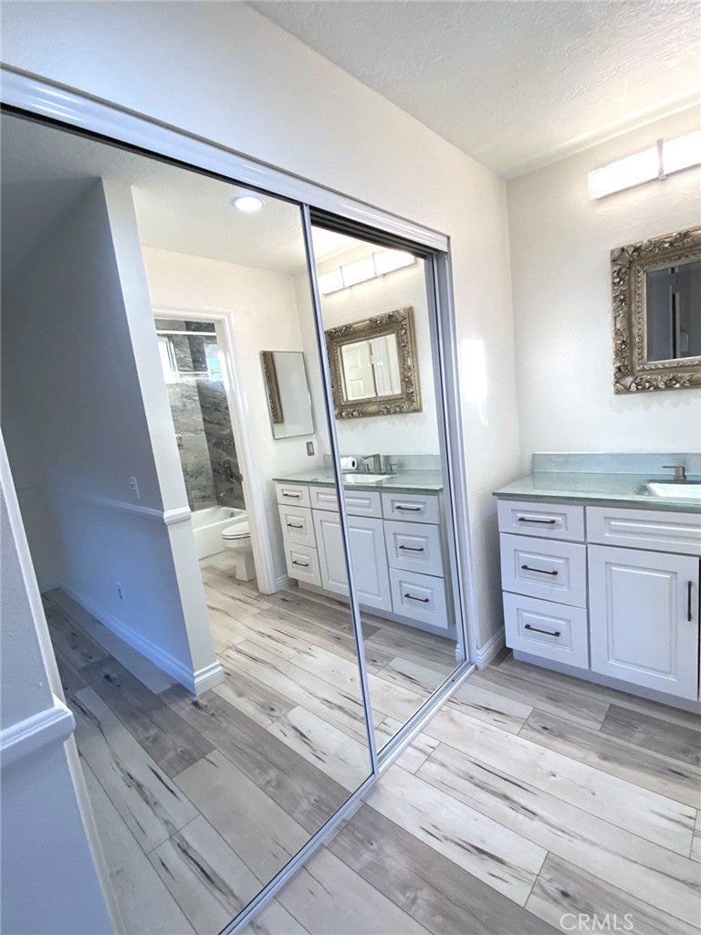 14 Rainbow Lk 3, Irvine CA 92614 - Photo 32