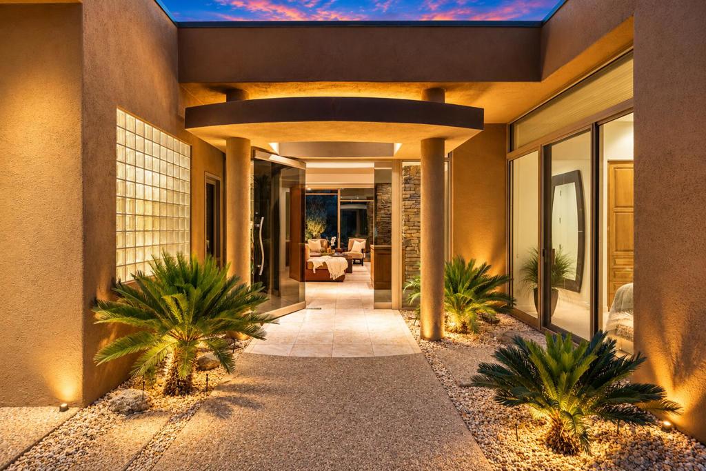 1134 Lake Vista