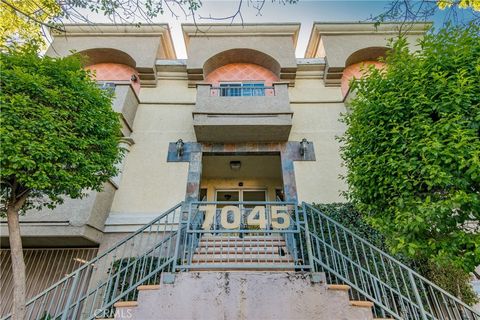 Photo of 7045 Woodley Avenue #218, Van Nuys, CA 91406 (MLS # SR25260462)