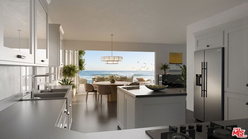21506 Pacific Coast Highway