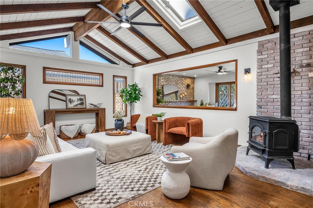 4226 W 230th