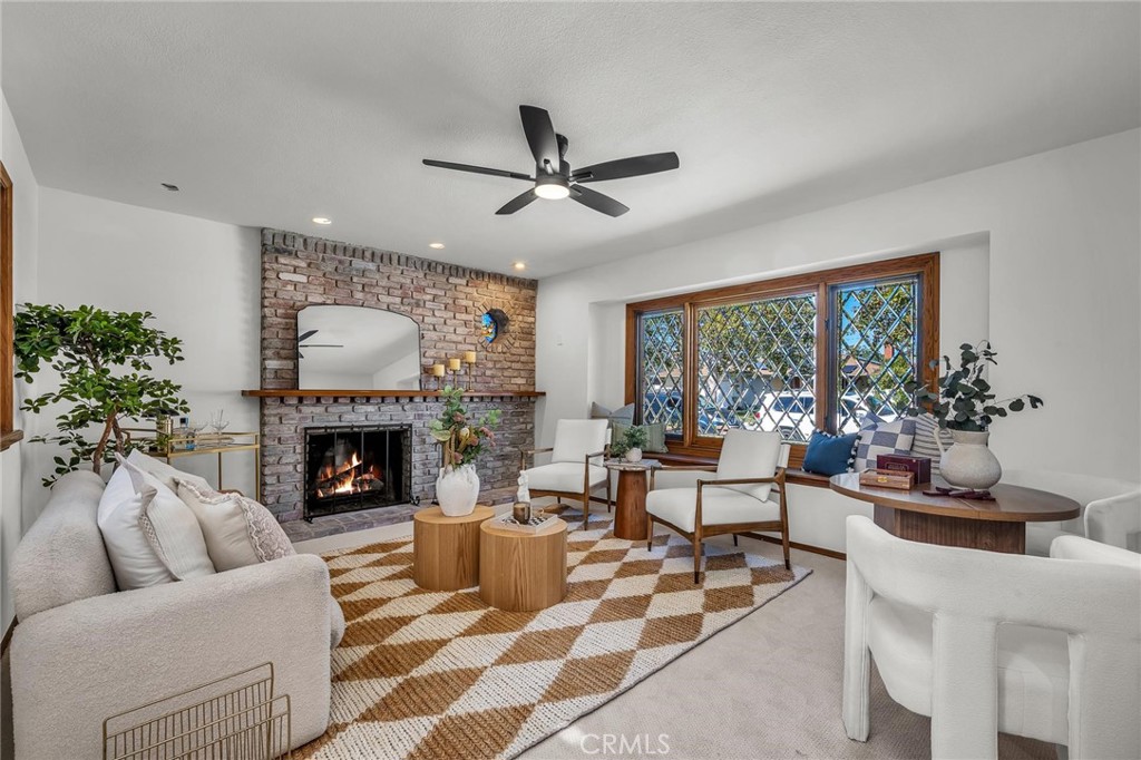 4226 W 230th