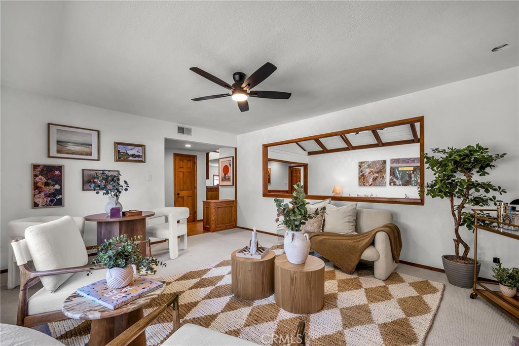 4226 W 230th