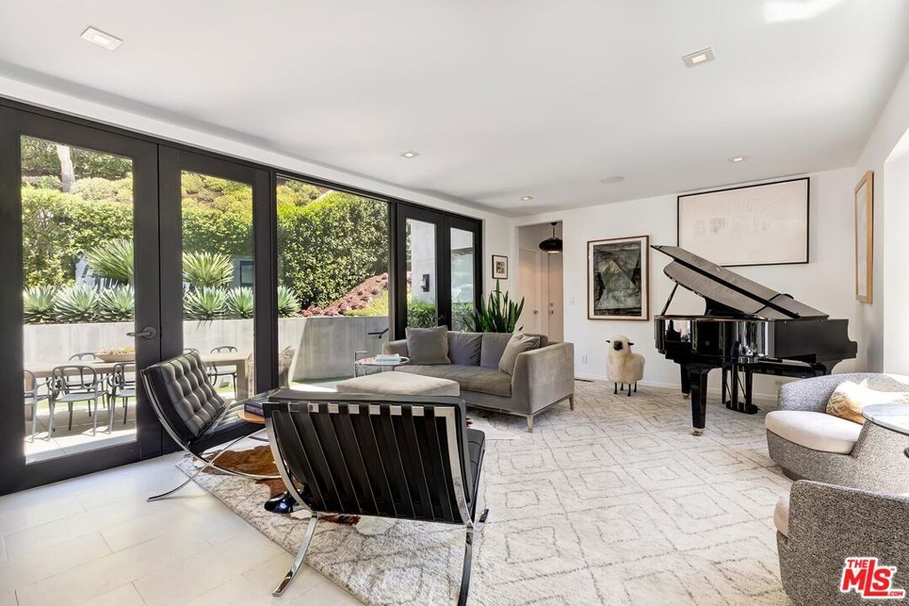 Photo of 9743 Elderidge Drive, Beverly Hills, CA 90210 (MLS # 26773319)