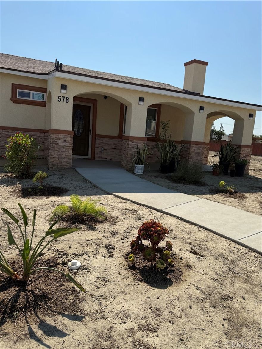 Beautiful home in a great area of Hemet! This stunning property features a modern floor design with two bedrooms, each with a full bathroom. The spacious living room includes a cozy fireplace, and the open-concept kitchen offers plenty of space. The laundry room is conveniently located inside the home. Enjoy a covered patio, a two-car garage, and a large backyard. Don’t miss the opportunity to be the first to rent this beautiful new home!