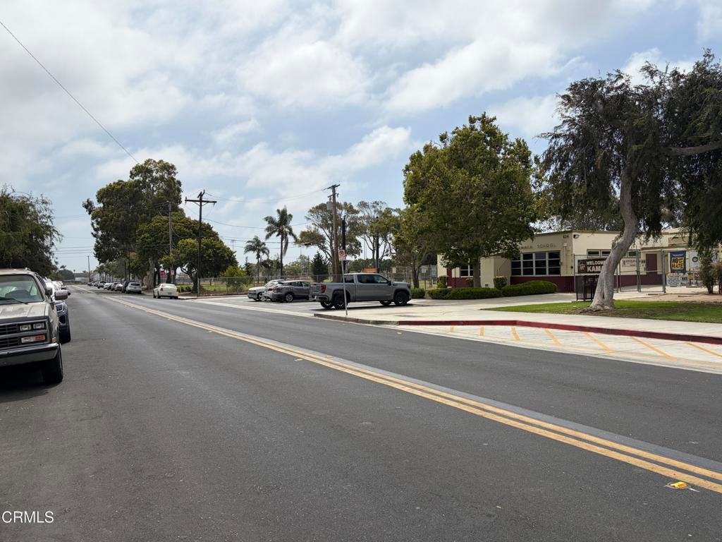 639 641 W Kamala Street