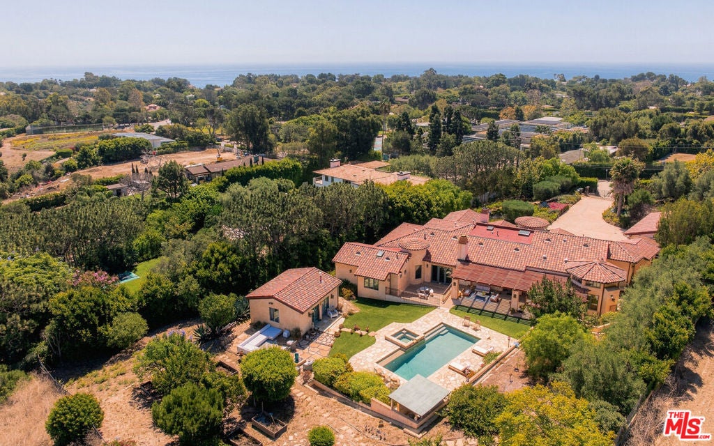 Photo of 29089 Grayfox Street, Malibu, CA 90265 (MLS # 26876387)