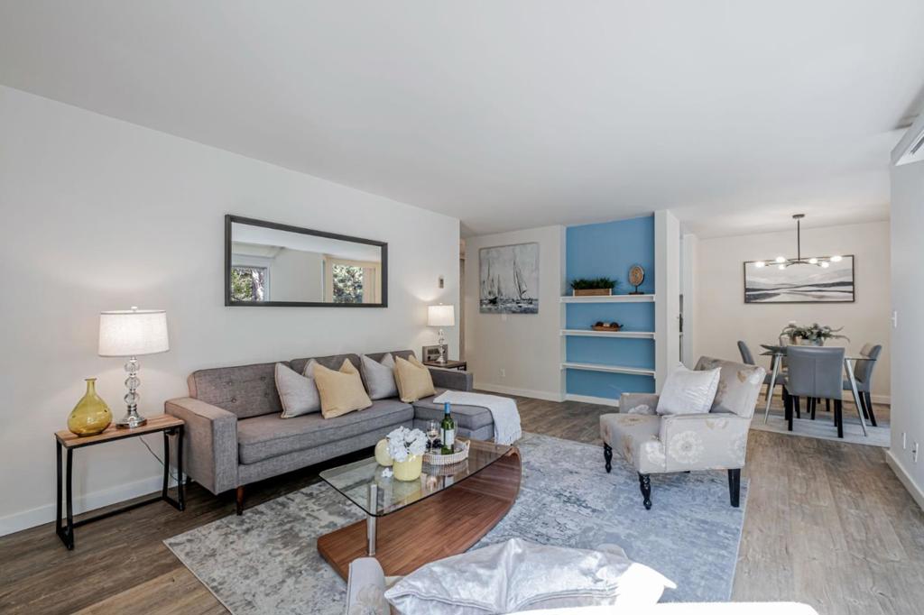 2700 Le Conte Avenue 301
