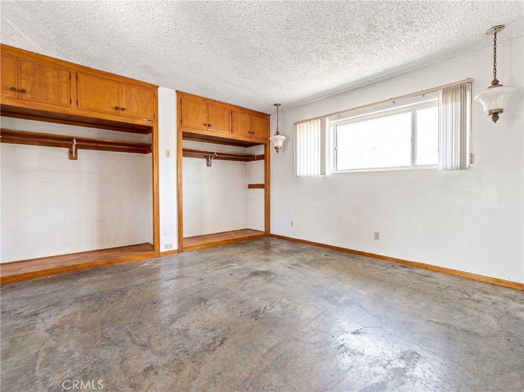 11605 Garfield