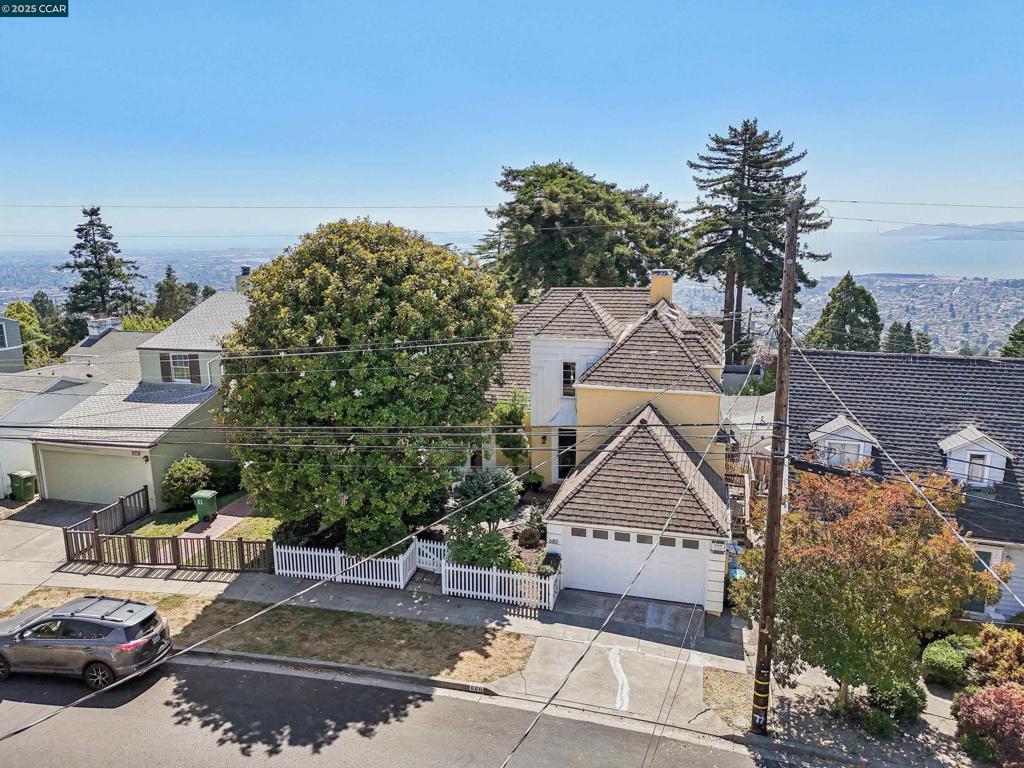 BERKELEY HILLS - Residential