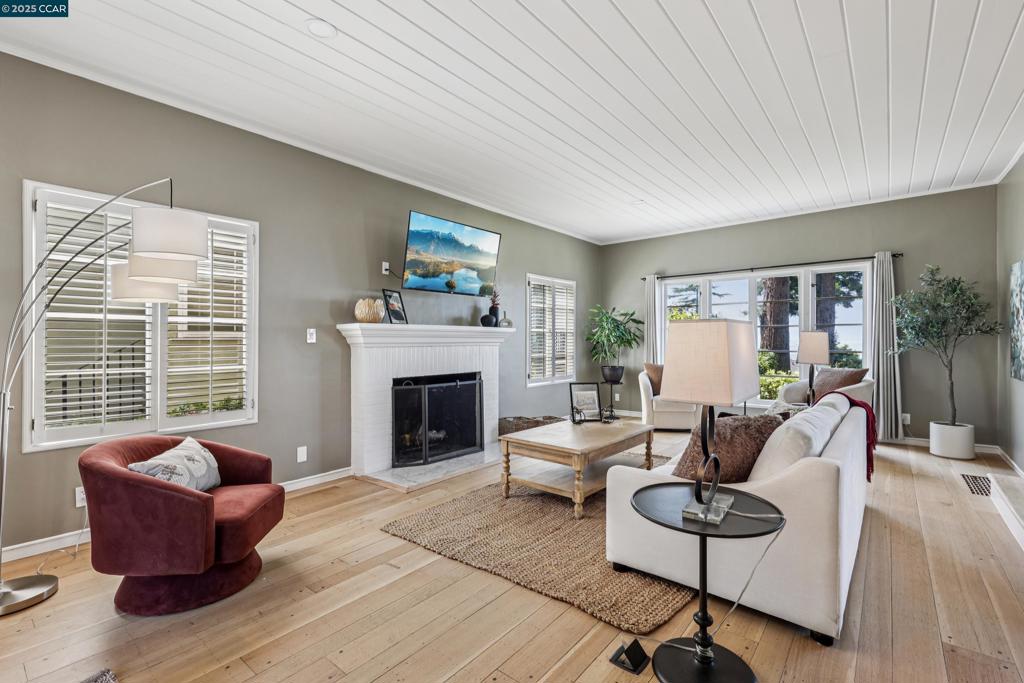 BERKELEY HILLS - Residential