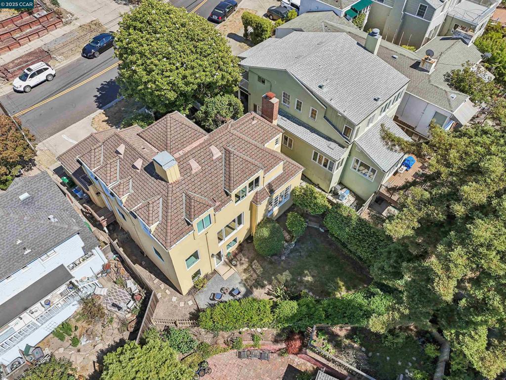BERKELEY HILLS - Residential