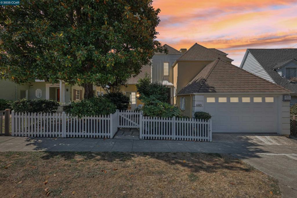 BERKELEY HILLS - Residential