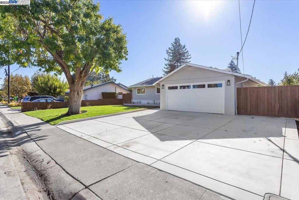 COLLEGE PARK - Residential