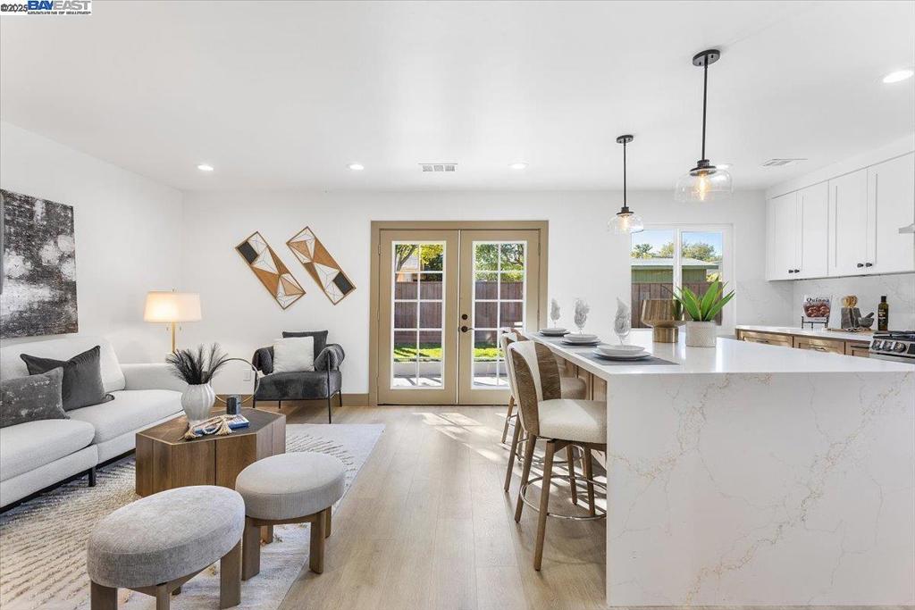 COLLEGE PARK - Residential