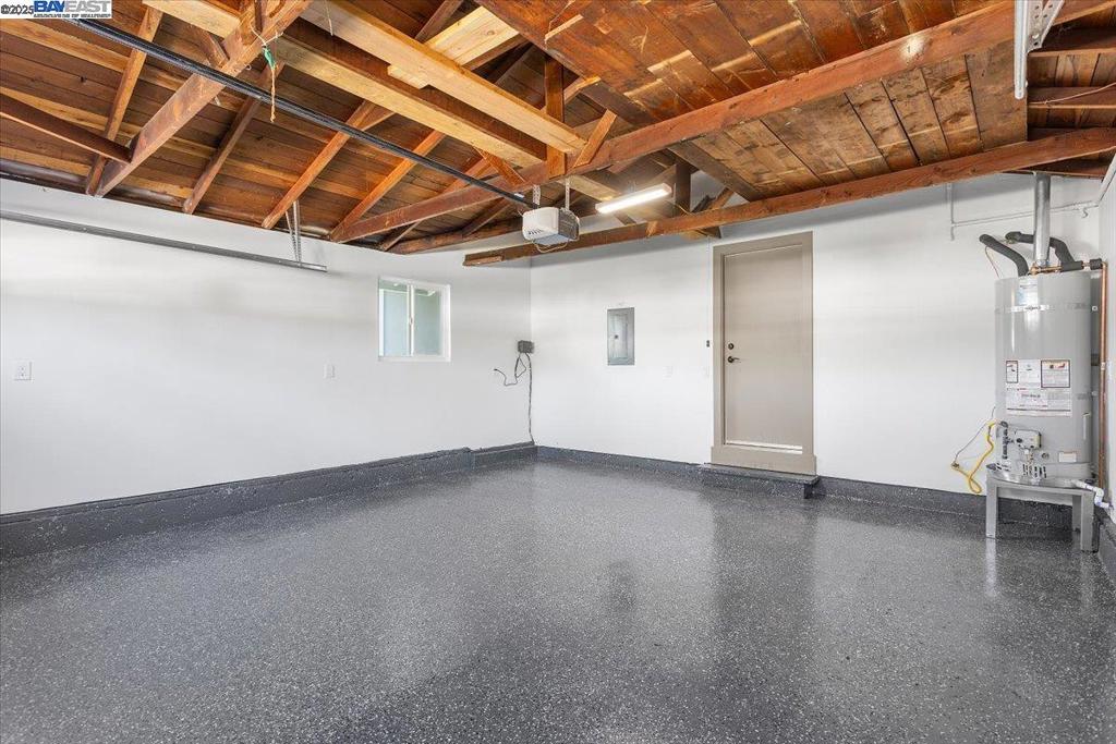 COLLEGE PARK - Residential