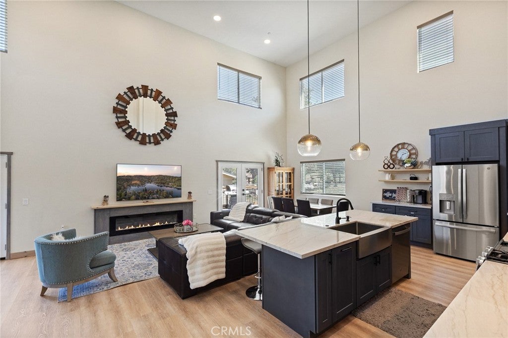 1215 Valley View Drive