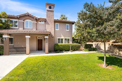 Photo of 1325 Ashton Park Lane, Newbury Park, CA 91320 (MLS # 225005751)